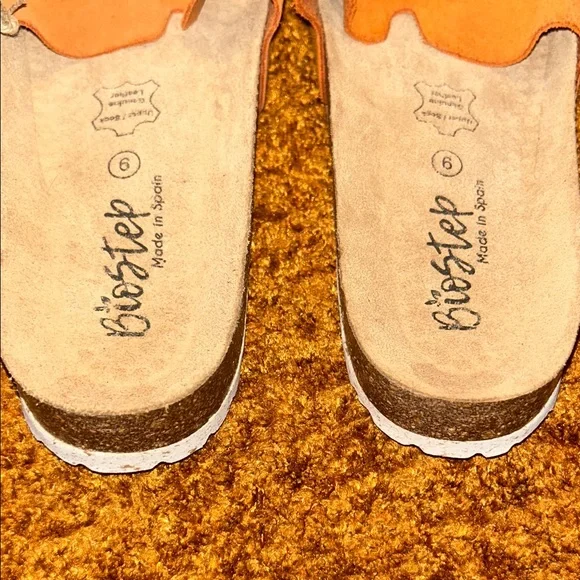 Birkenstock Women's Orange Sandals - Picture 5 of 6